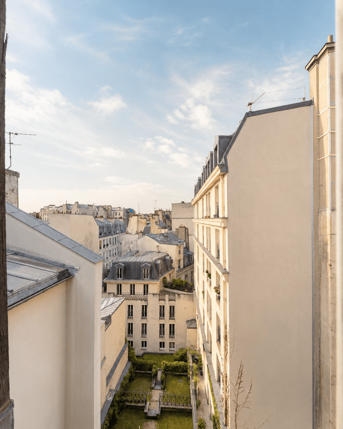 Paris 3 – Duplex 3P dernier étage – Vue toits Paris