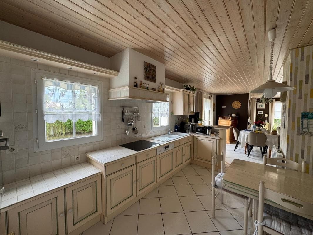 Maison plain-pied 110m² jardin – La Guérinière — photo 8