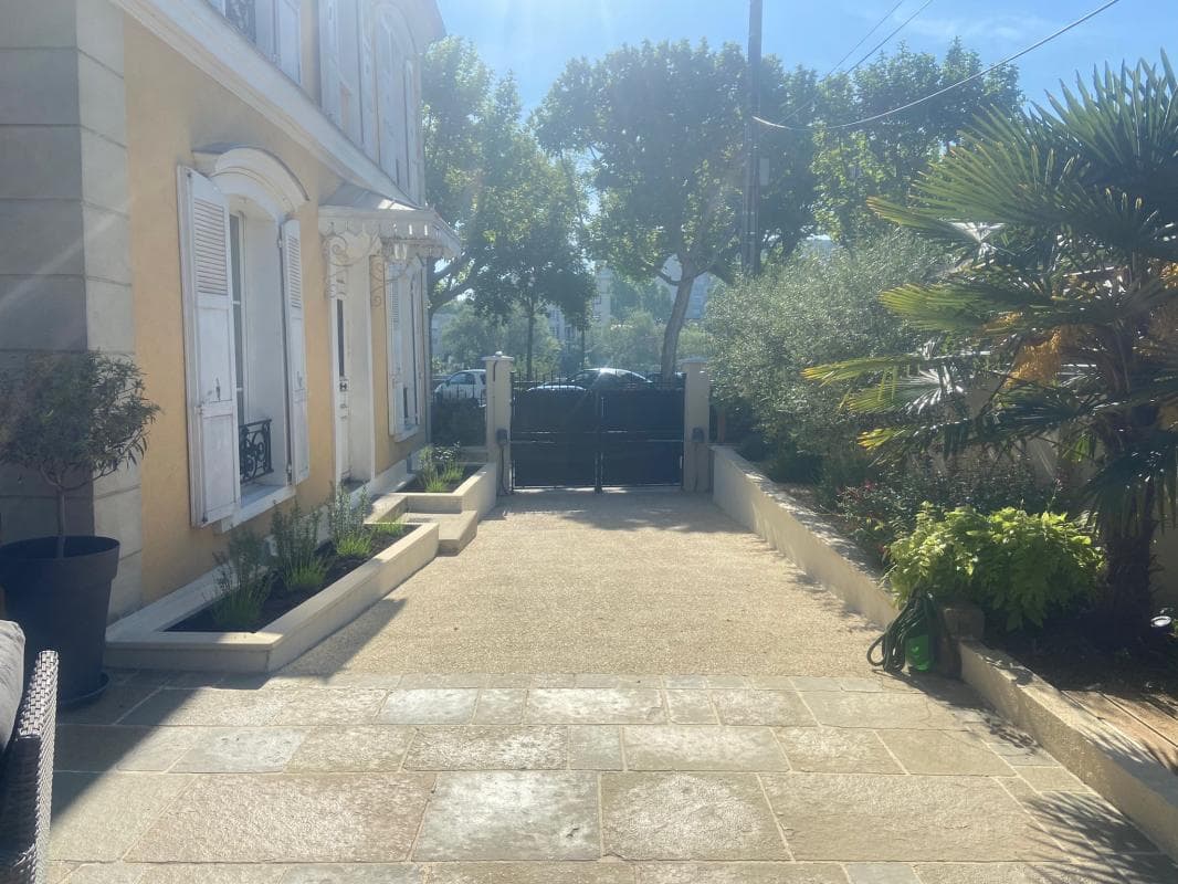 Maison Bourgeoise 134m² – Vue Seine, Jardin 220m², 4 ch. | Villeneuve-la-Garenne — photo 1