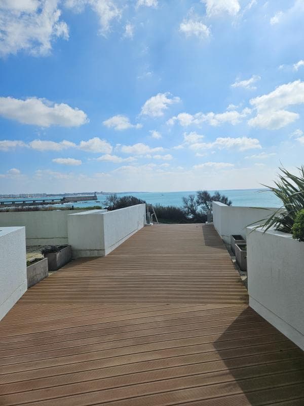 T3 71m² • Vue mer panoramique • Corniche 8e étage • Cave & Parking — photo 5