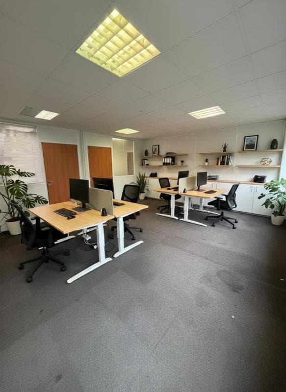 Plateau de bureaux 280 m² - Montigny-le-Bretonneux — photo 2