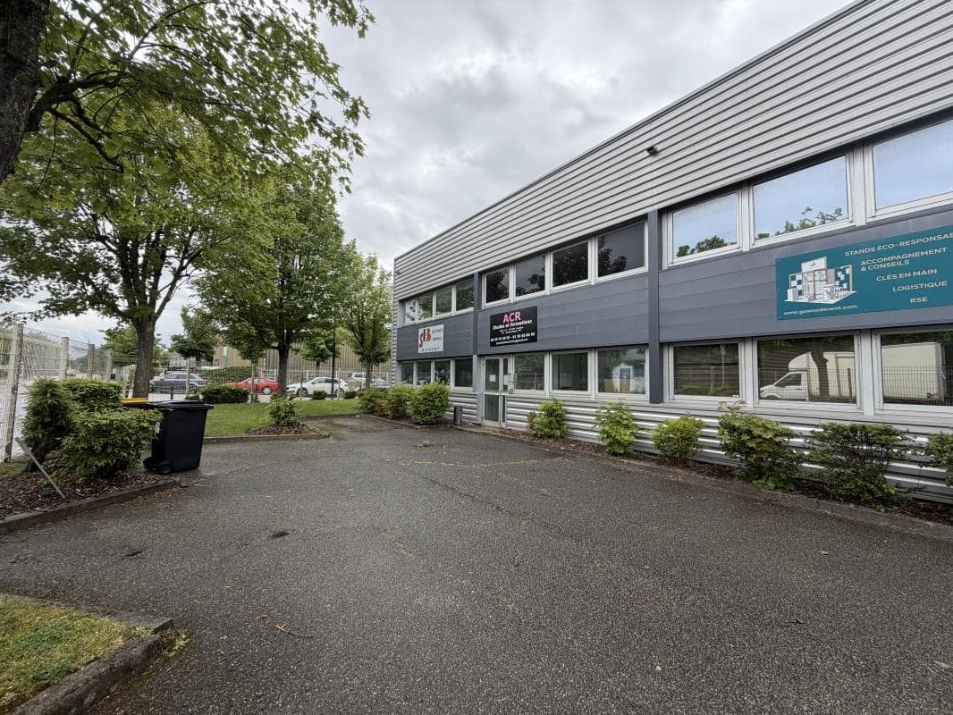 Plateau de bureaux 280 m² - Montigny-le-Bretonneux — photo 4