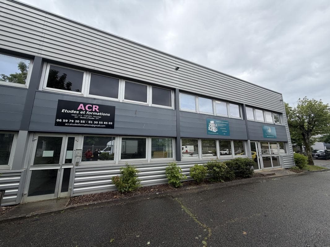 Plateau de bureaux 280 m² - Montigny-le-Bretonneux — photo 5